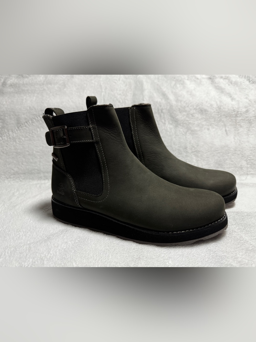 Kamik Ariel C Womens 9.5 Waterproof Chelsea Boots Gray Leather Buckle Ankle